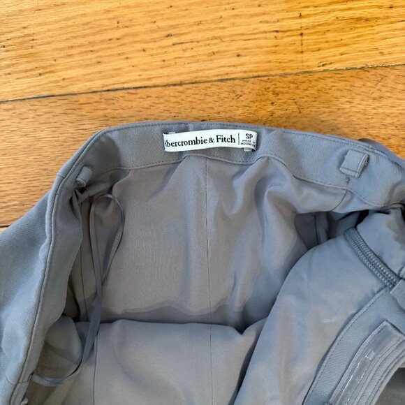 Abercrombie Strapless Pleated Skort - Frost Grey Small Petite - never worn - Picture 5 of 6